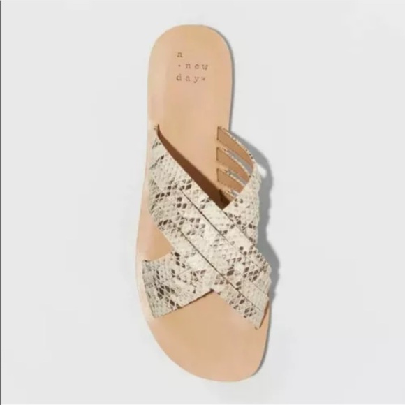 A New Day Laila Snakeskin Woven Strappy Slip On Sandals 8 - Picture 3 of 5